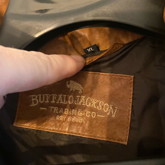 Men's Leather Puffer Jacket - Brown Buffalo Jackson - Picture 3 of 6